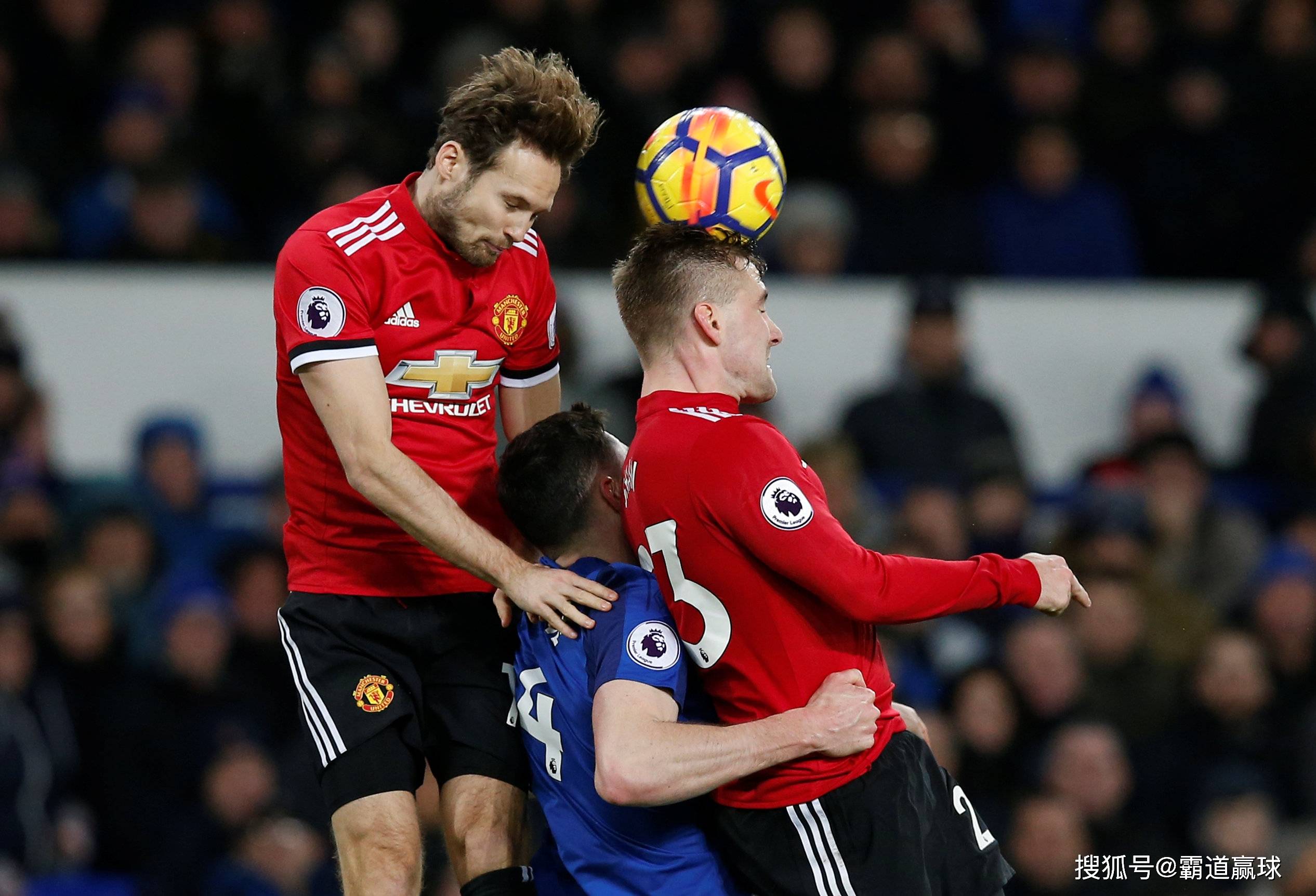 多米体育入口-埃弗顿客场抢分,主教练获得掌声了吗